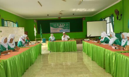 Cetak Calon Pemimpin Produktif, Fatayat NU Tulungagung Gelar ToT dan Latihan Kader Dasar