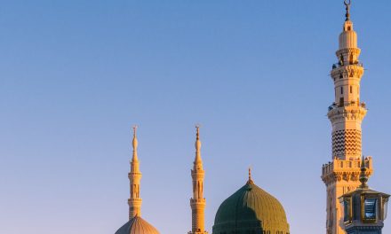 Khutbah Jum’at: Keberkahan Hidup di Dunia (2)