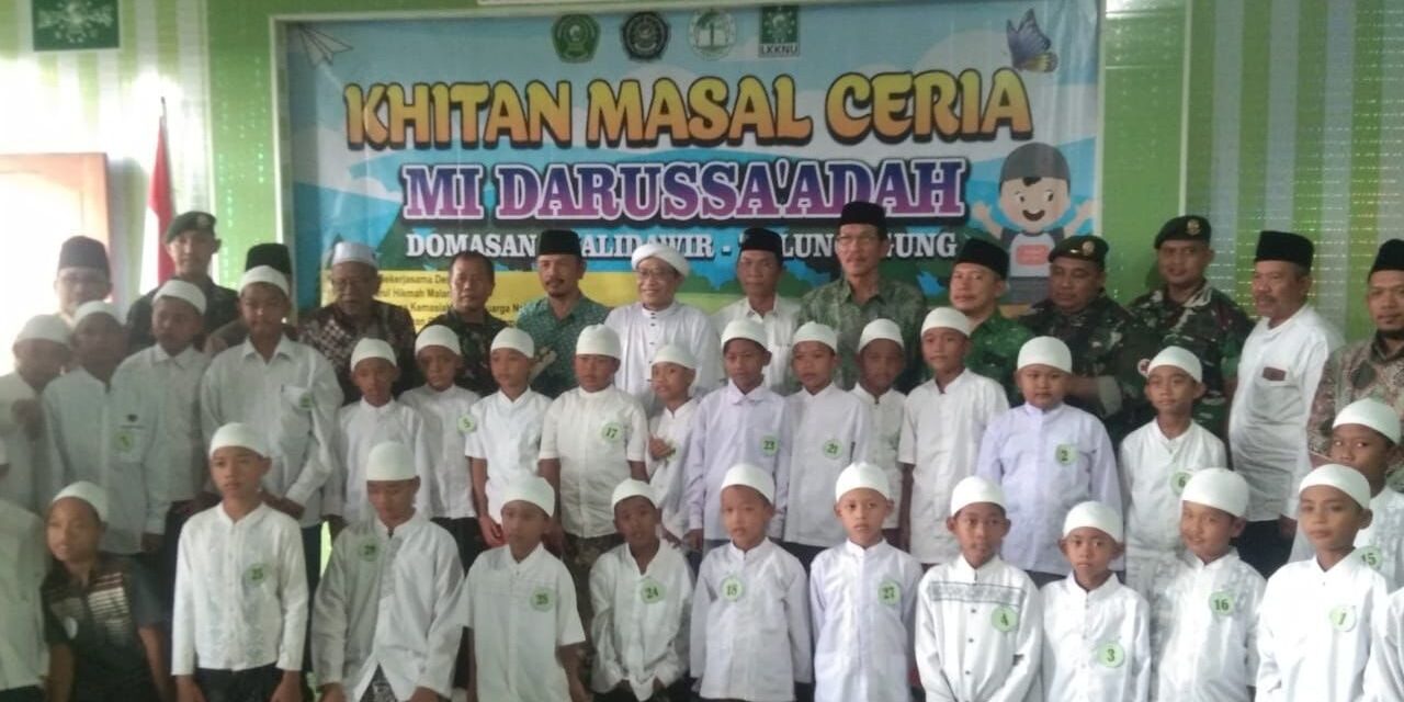 Bhakti Sosial LKKNU, sejumlah 30 Anak ikuti Khitanan Massal