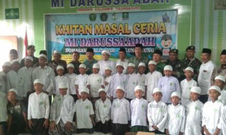 Bhakti Sosial LKKNU, sejumlah 30 Anak ikuti Khitanan Massal