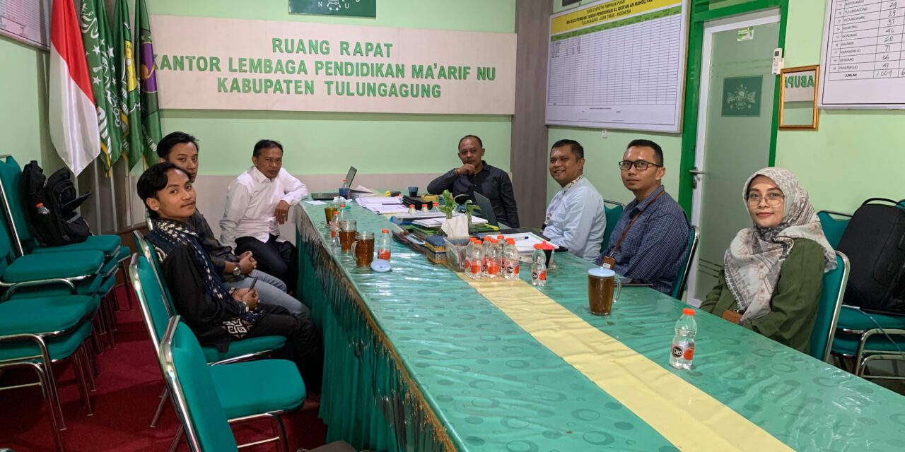 PC LP Ma’arif NU Tulungagung Gandeng BSI dan DEMA UIN SATU Tulungagung Tingkatkan Kualitas Pembelajaran di Kalangan Guru dan Siswa