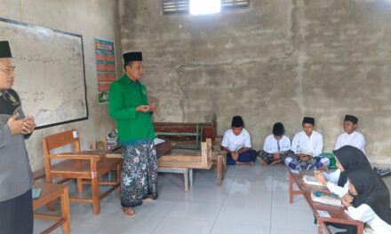Munaqosah di TPQ Hidayatul Mubtadi’ien Simo: Menguji Bacaan, Meneguhkan Keistiqamahan