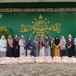 Kolaborasi Fatayat NU dan FIF Group: Kepedulian untuk Perempuan Kepala Keluarga di Kalidawir